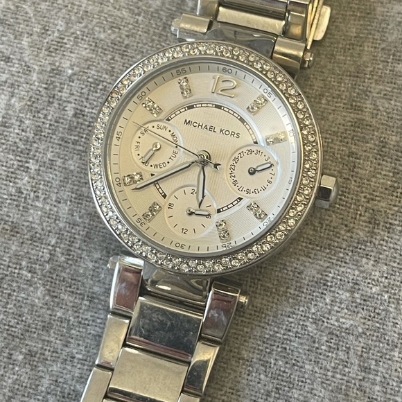 Michael Kors Parker Silver Dial Watch MK5615 - Picture 4 of 7